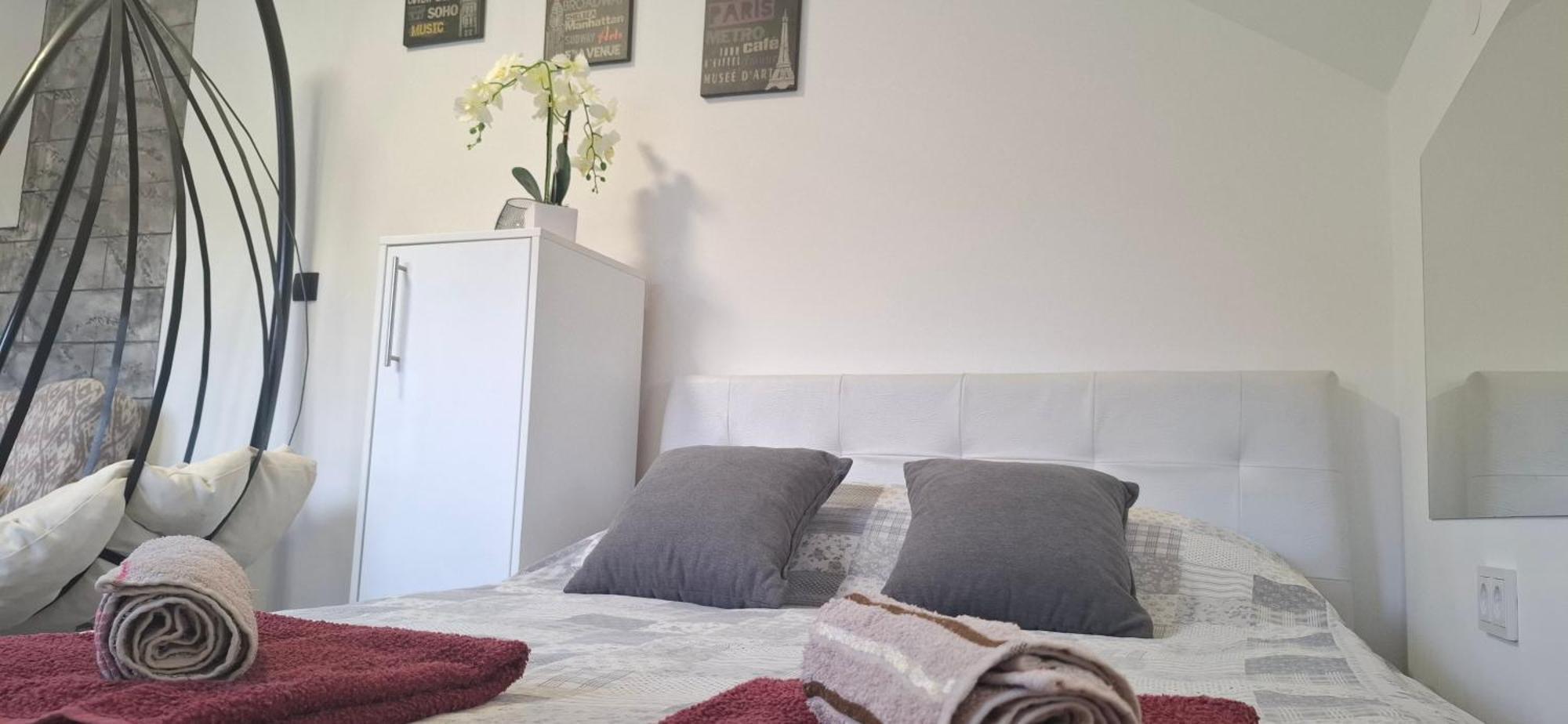 Ivanovic Apartment *